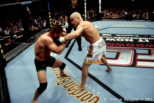 ufc40_ortiz_vs_shamrock_20.jpg